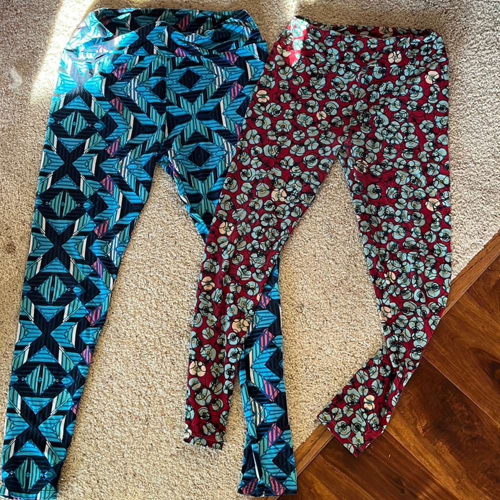 LuLaroe leggings one size fits all (price includes both)